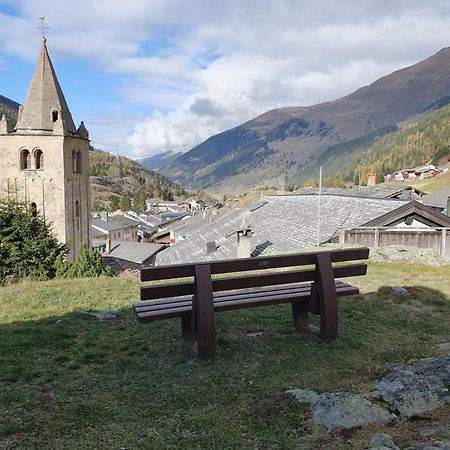 Ferienwohnung Bourg-Saint-Pierre : Le Cachet D'Antan Exterior foto
