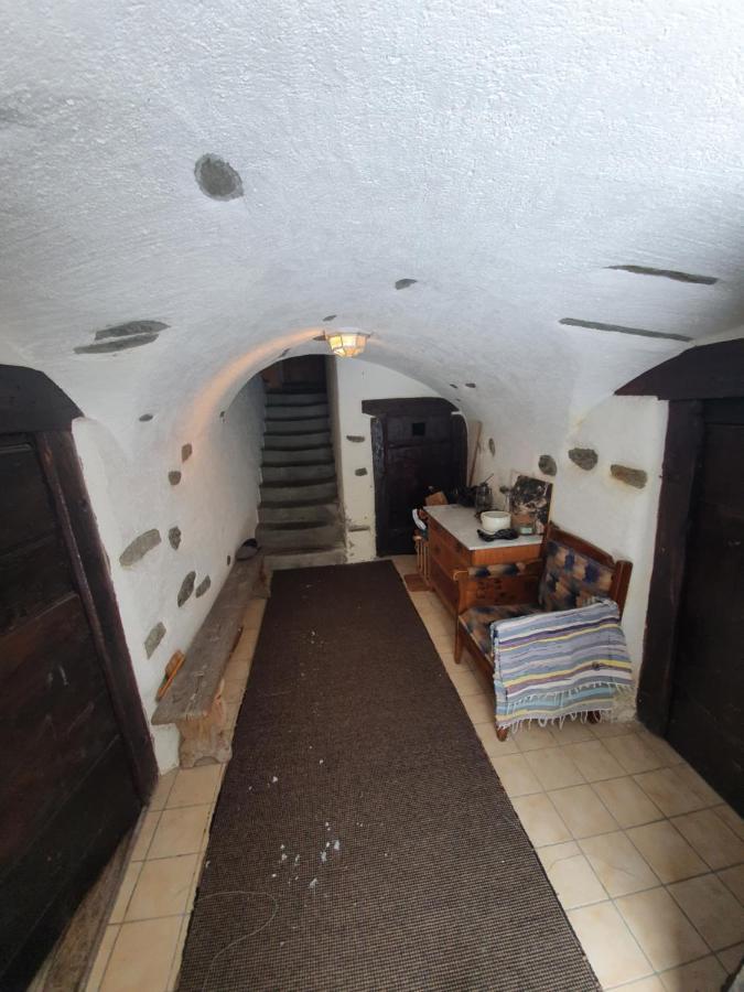 Ferienwohnung Bourg-Saint-Pierre : Le Cachet D'Antan Exterior foto